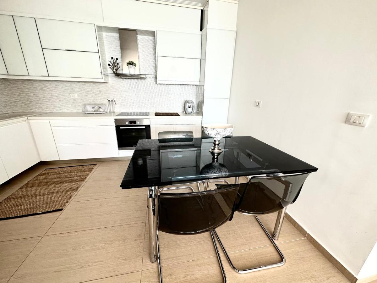 Апартаменти K&t Seaside Deluxe Twobedroom *