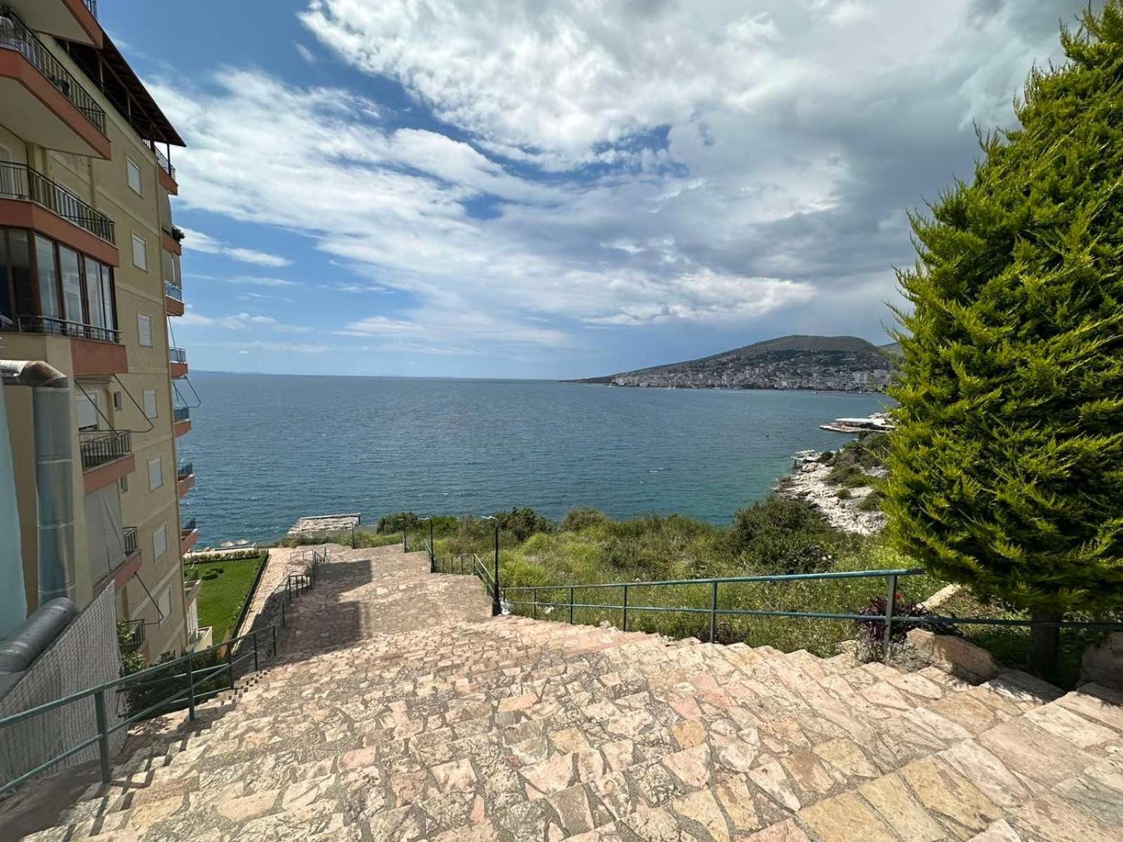 Апартаменти K&t Seaside Deluxe Twobedroom Саранда